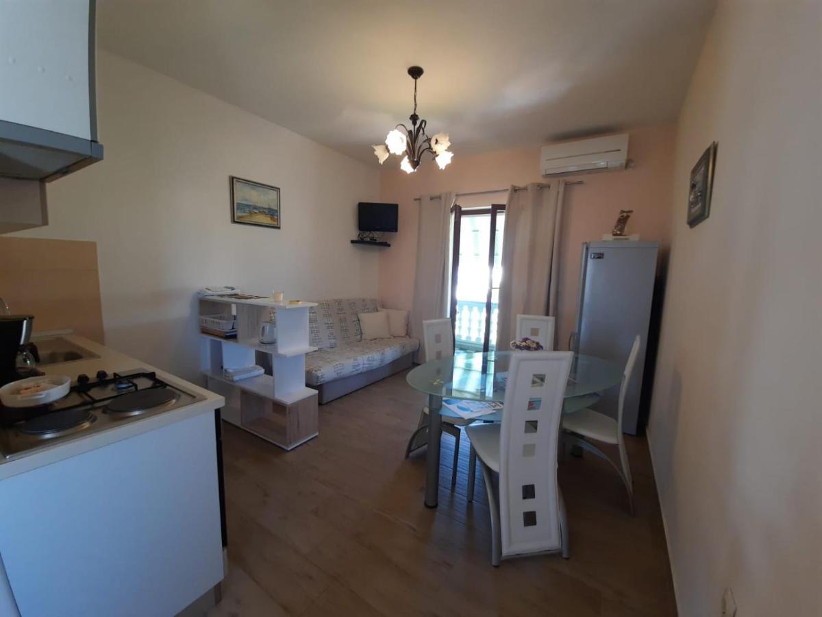 Apartman Barbir Sukošan Exterior foto